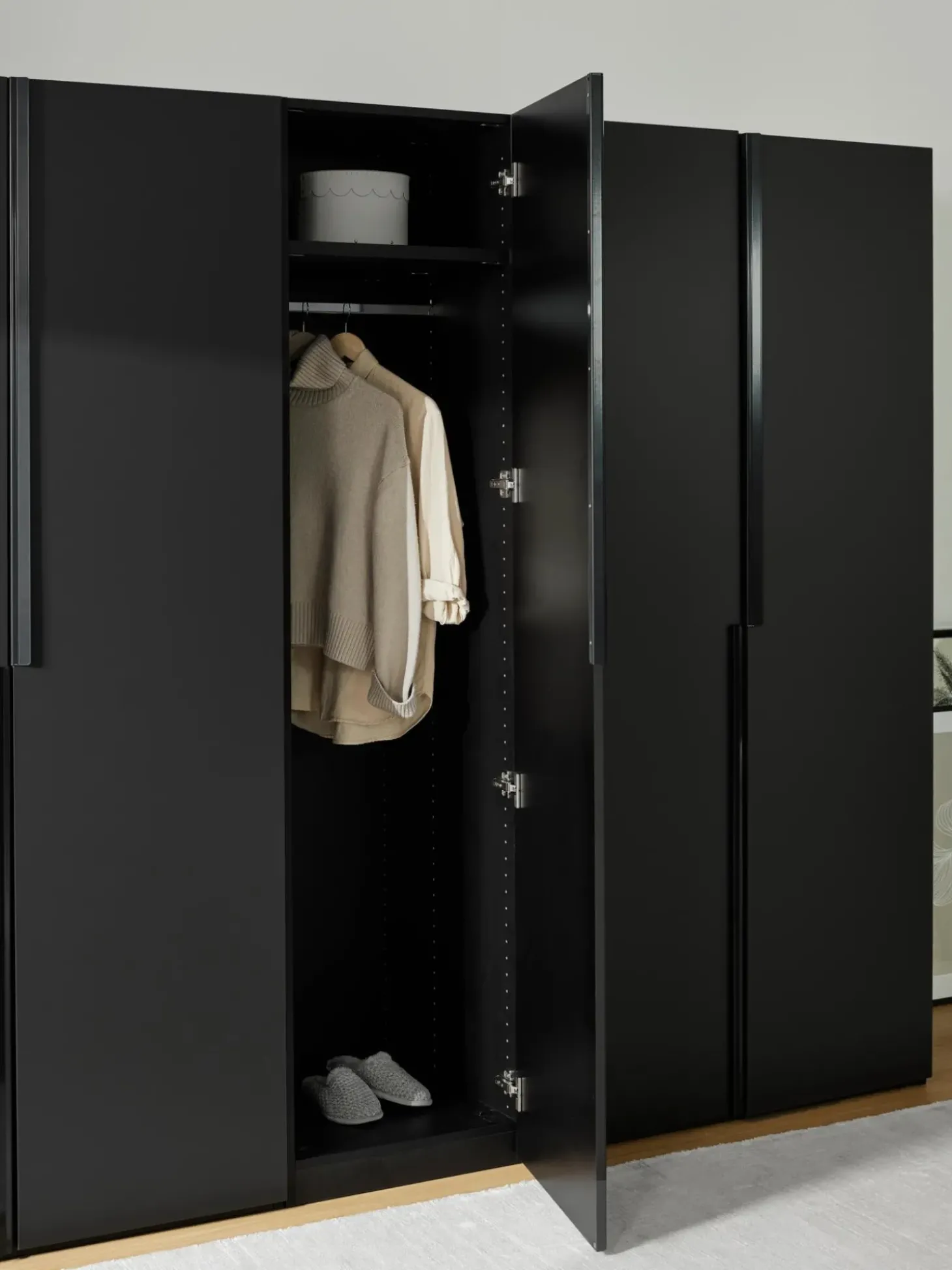 Armadio Componibile Ad Ante Battenti Leon, Larg. 250 Cm, In Diverse Varianti