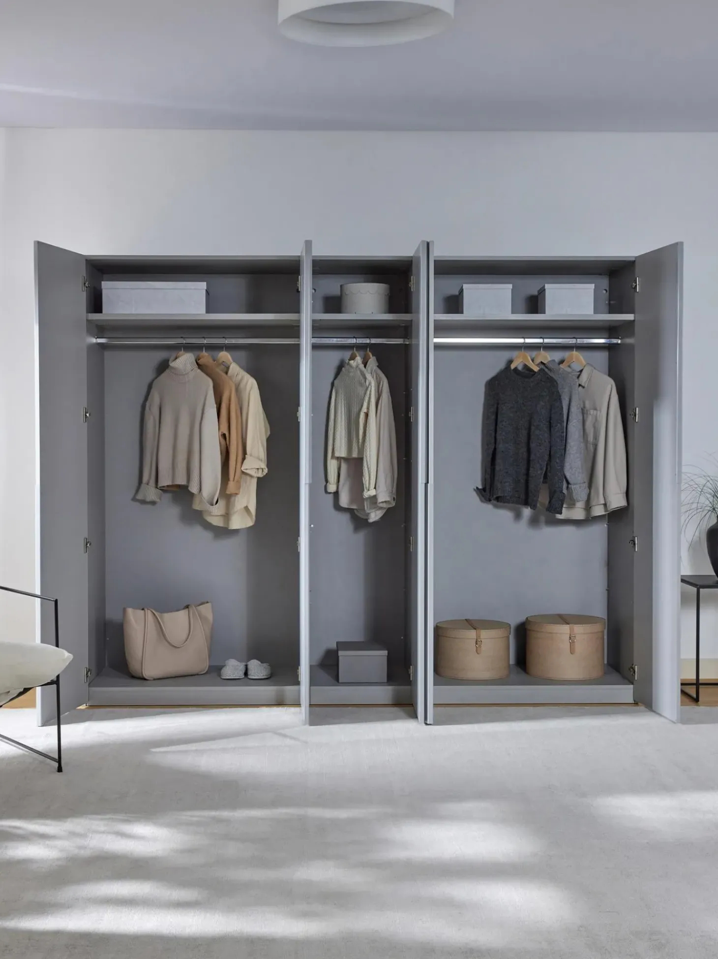 Armadio Componibile Con Ante Battenti Leon, Larg. 250 Cm, In Diverse Varianti