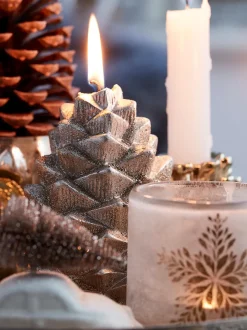 Candela In A Forma Di Pigna Nordic Pine