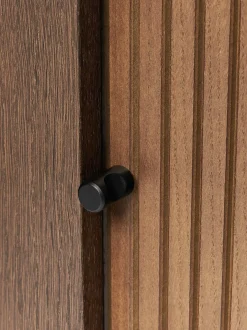 Comodino Da Parete Con Fronte Scanalato Calary