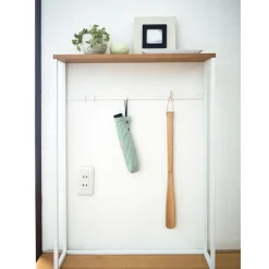 Consolle Stretta In Metallo Con Ganci Tower*Yamazaki Outlet