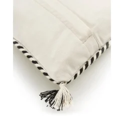 Copricuscino In Cotone Con Struttura Intrecciata A Mano E Nappe Okiro*Westwing Collection Best