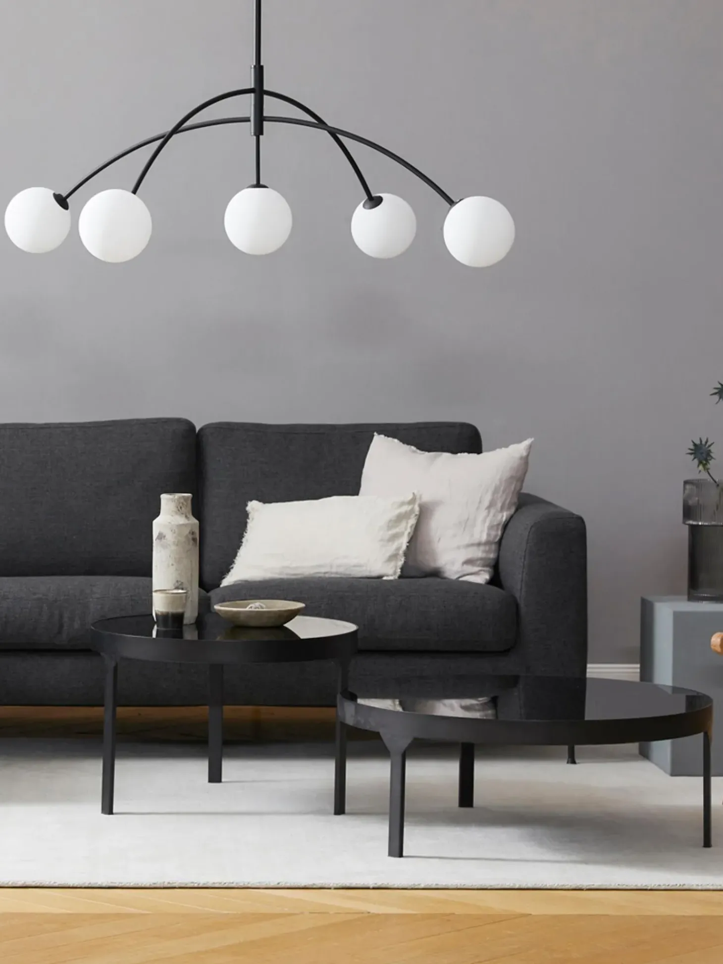 Lampada A Sospensione Grande In Vetro Opale Heaven