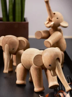 Oggetto Decorativo Di Design In Legno Di Quercia Elefant