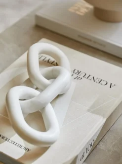 Oggetto Decorativo In Marmo Bianco Milena