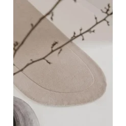 Passatoia In Lana Tessuta A Mano Dalla Forma Organica Shape*Benuta Sale