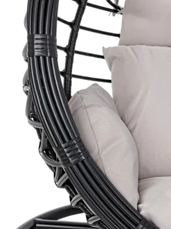 Poltrona Sospesa Color Nero Con Cuscini Torres