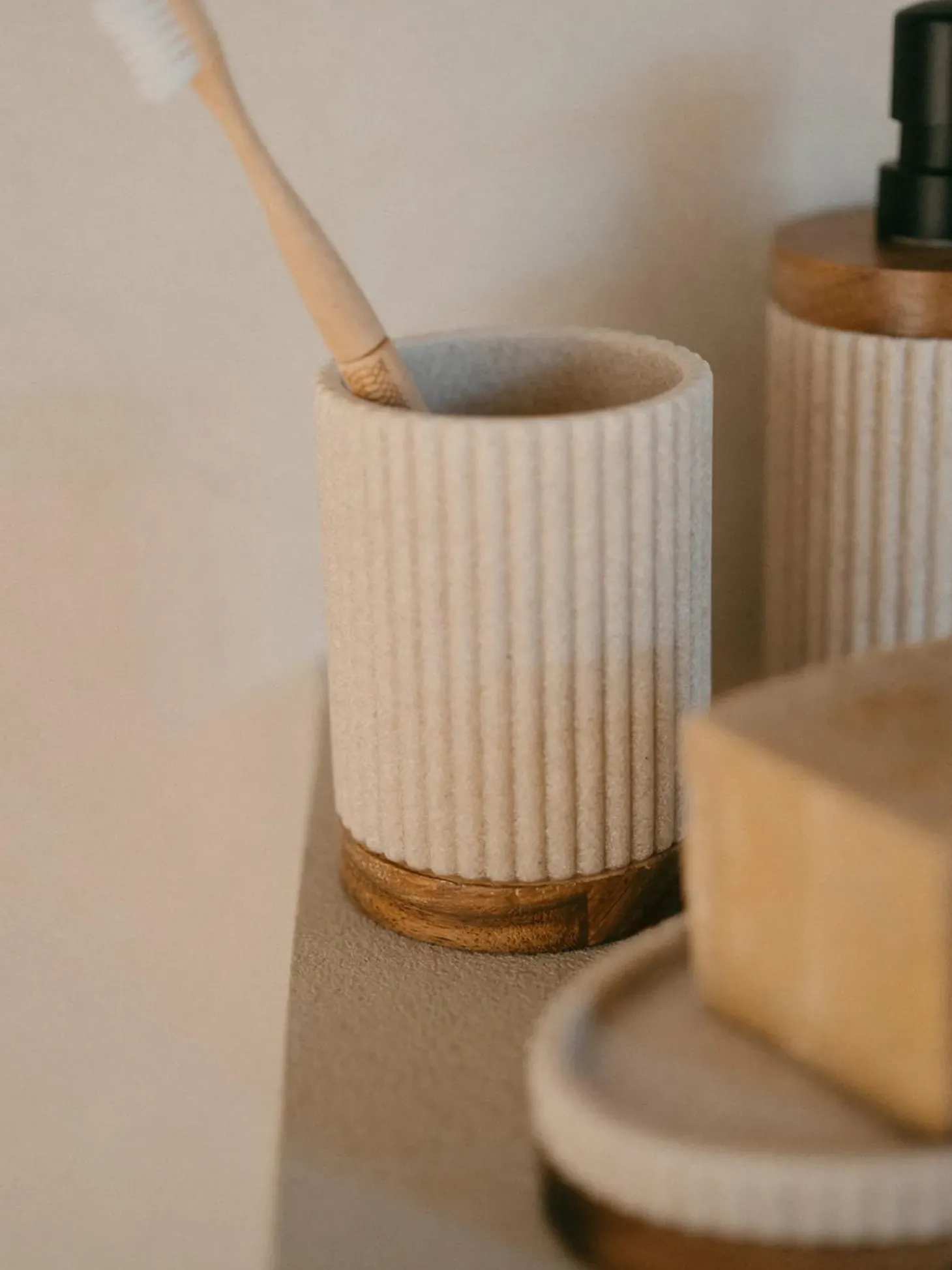 Portaspazzolino Con Dettaglio In Legno Laura