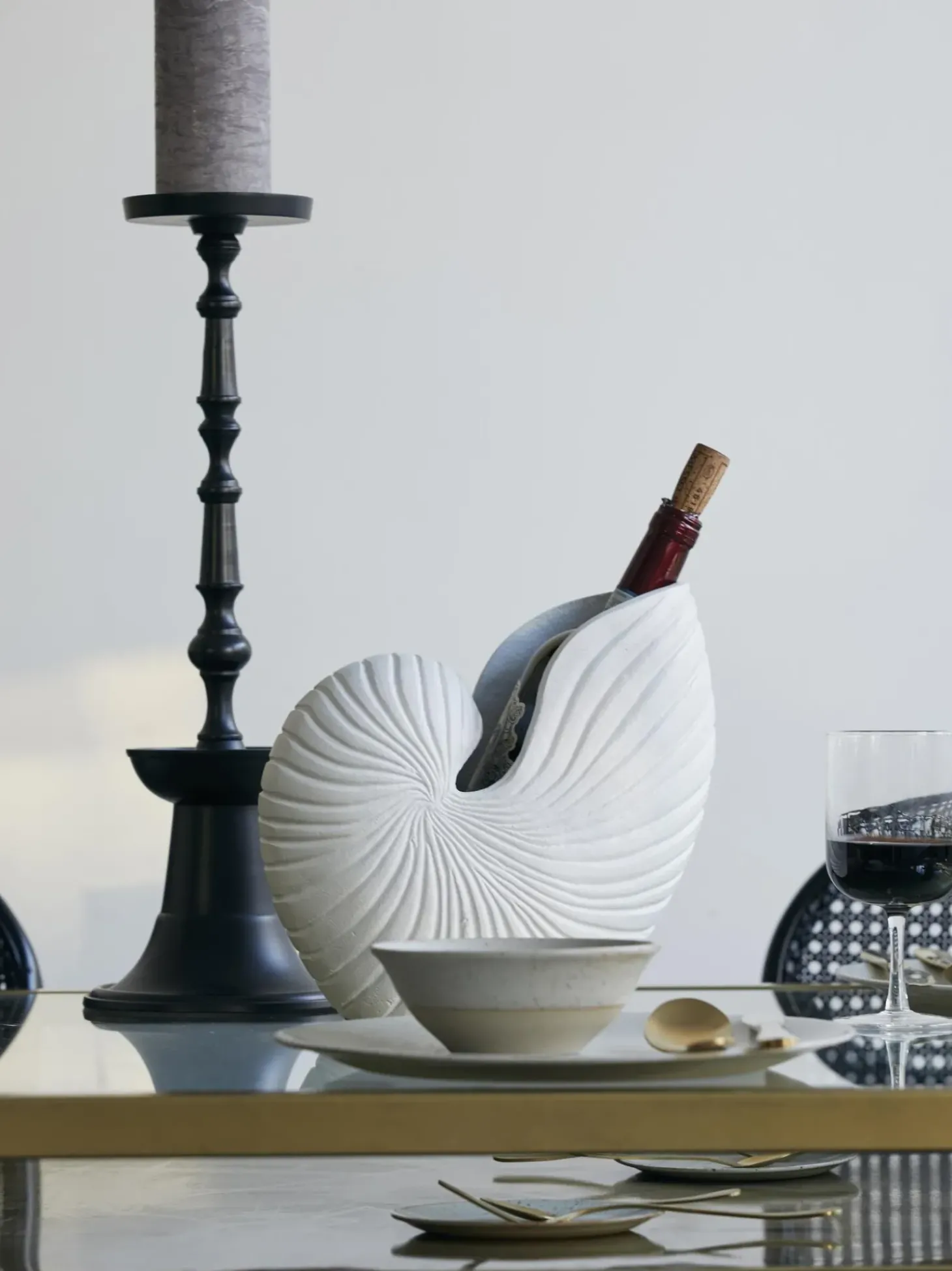 Portavaso Grande Di Design In Metallo Rakitu