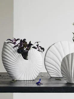 Portavaso Grande Di Design In Metallo Rakitu