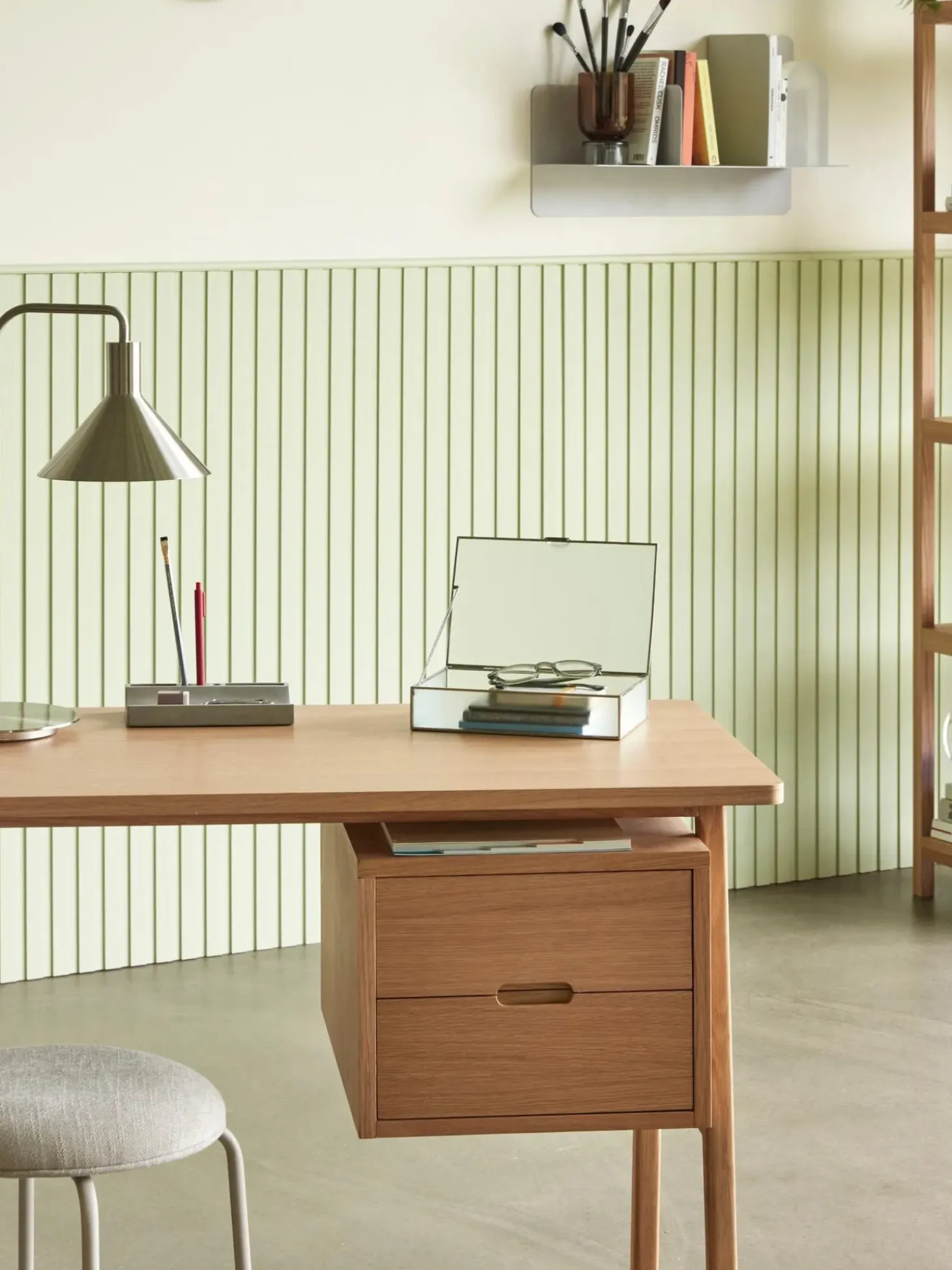 Scrivania In Legno Con Cassetti Architect