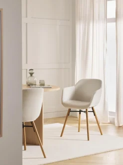 Sedia Con Braccioli Con Seduta Stretta Fiji