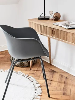 Sedia Con Braccioli In Plastica Con Gambe In Metallo Claire