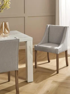 Sedia Imbottita Con Gambe In Legno Savannah