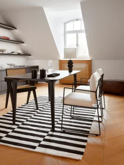 Sedia Imbottita Con Struttura In Metallo Wayne