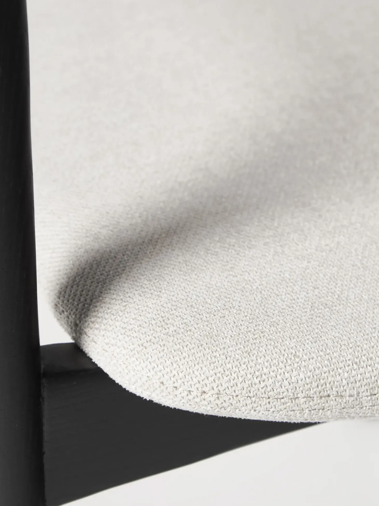 Sedia In Legno Con Braccioli E Cuscino Angelina