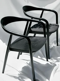 Sedia In Legno Con Braccioli E Cuscino Angelina