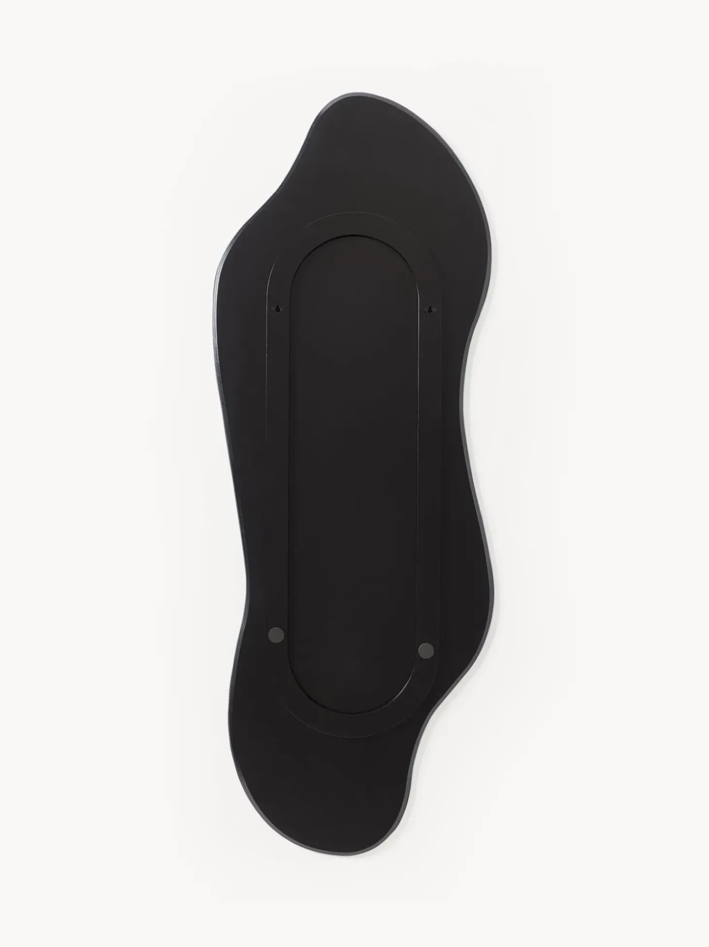 Specchio Da Parete Dalla Forma Organica Senza Cornice Lia