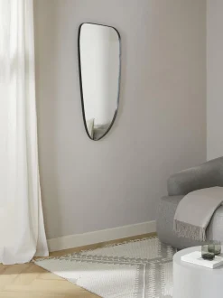 Specchio Da Parete Moderno Dalla Forma Curva Oiva