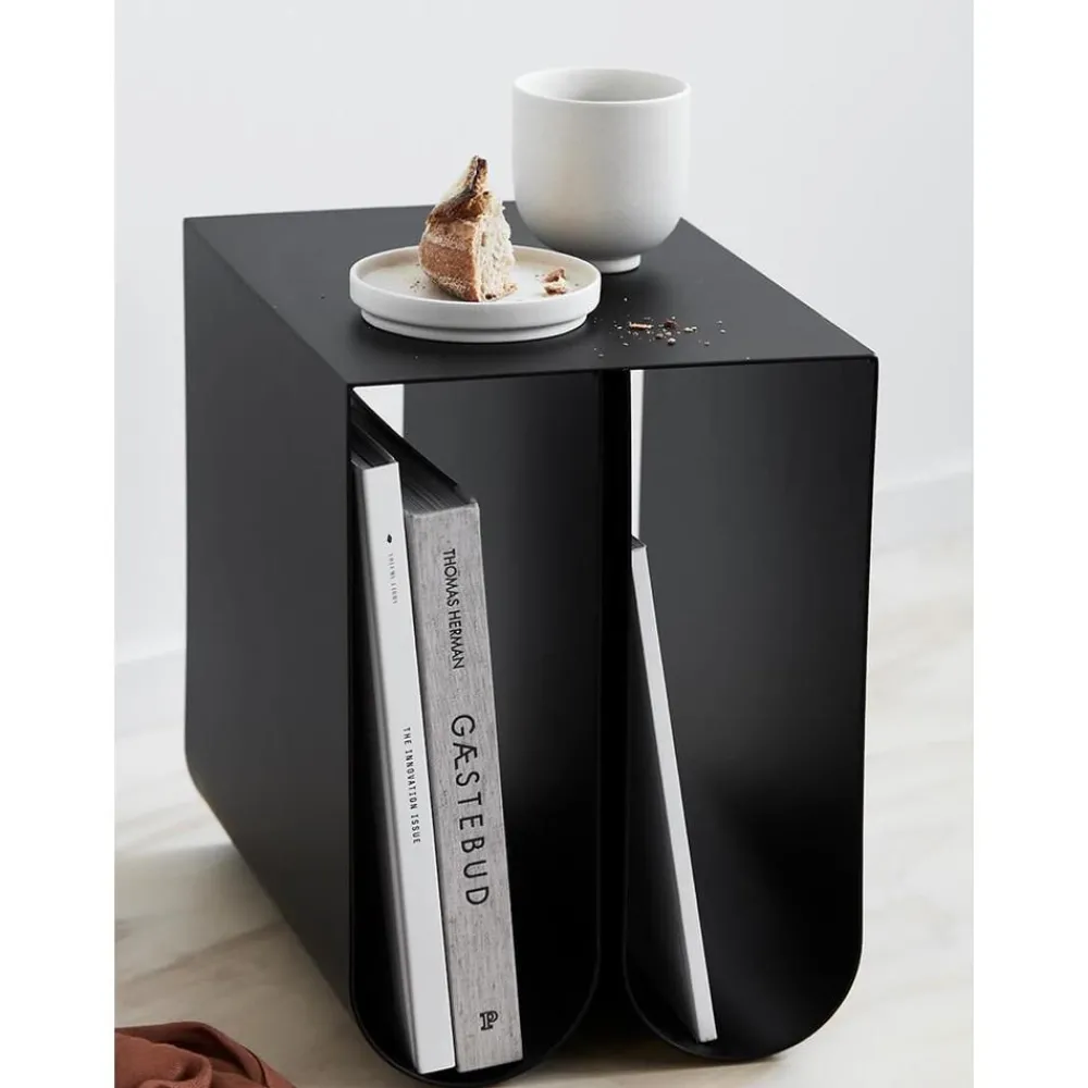 Tavolino In Metallo Curved*Kristina Dam New