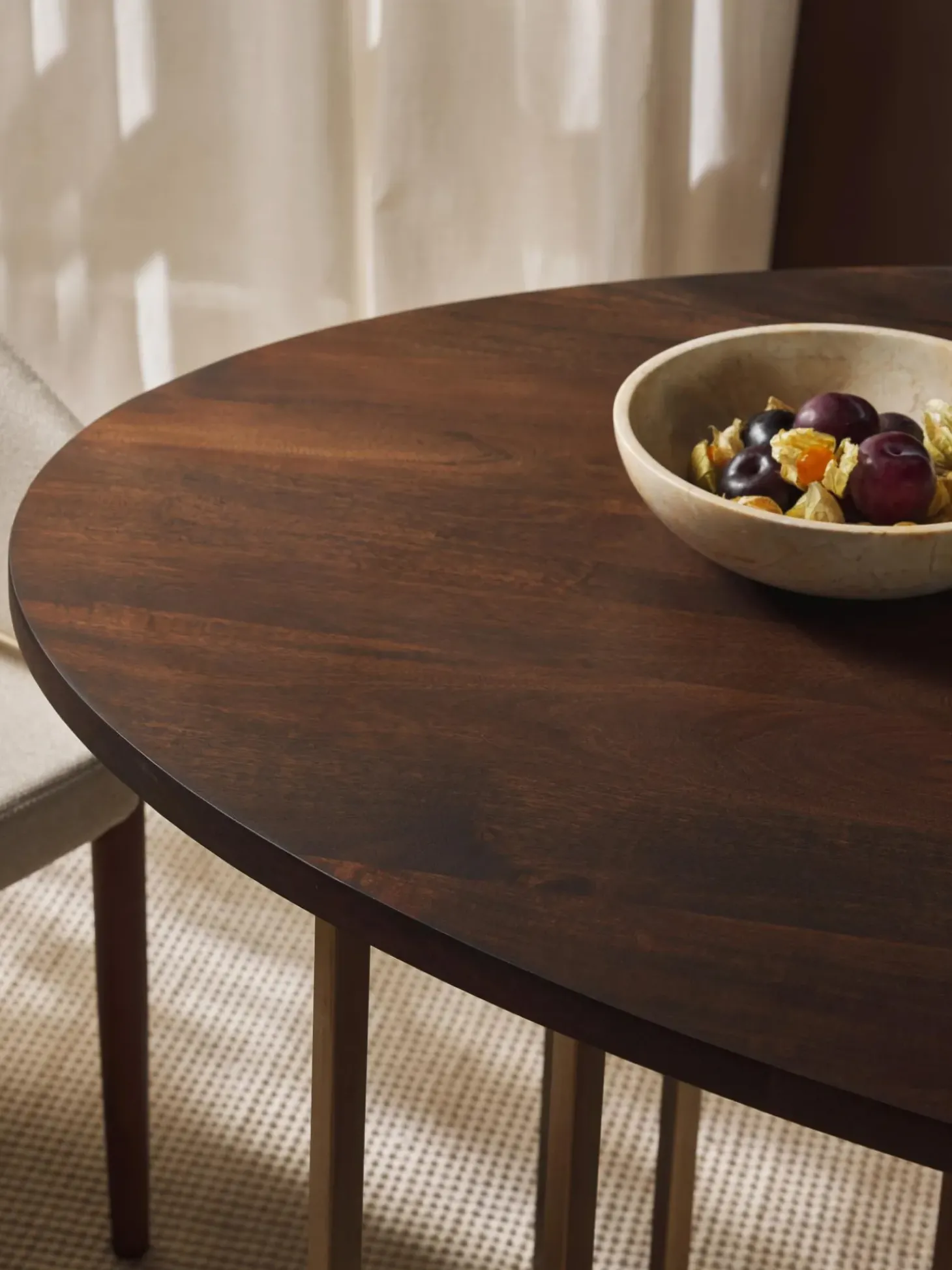 Tavolo Ovale In Legno Di Mango Luca, In Diverse Misure