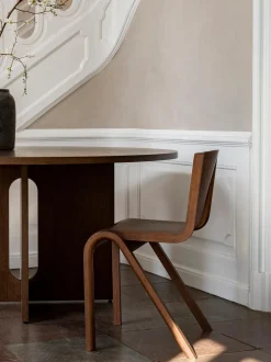 Tavolo Rotondo Con Finitura In Legno Di Quercia Scuro Androgyne, Diverse Misure