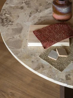 Tavolo Rotondo Con Piano In Arenaria Androgyne, O 120 Cm