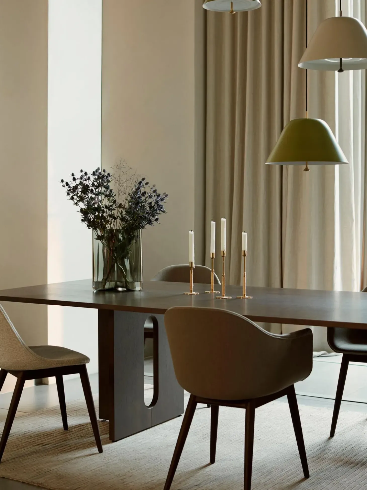 Tavolo Scuro Androgyne, In Varie Misure