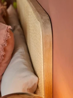 Testiera In Rattan Byrum