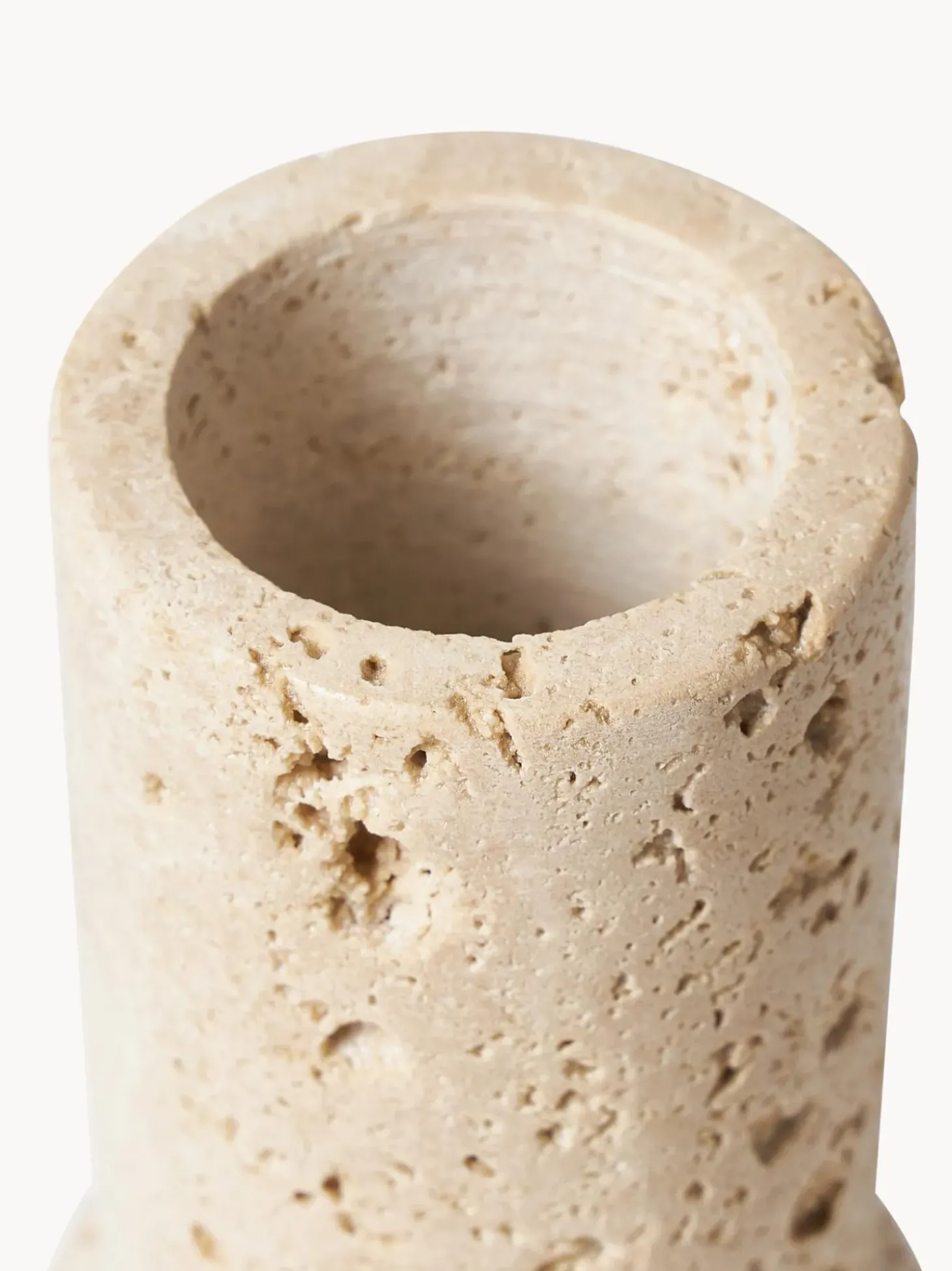 Vaso Decorativo Piccolo In Travertino Cleighton