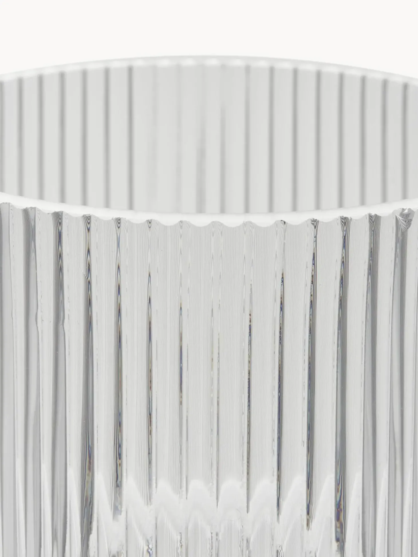 Vaso In Vetro Con Superficie Rigata Lija