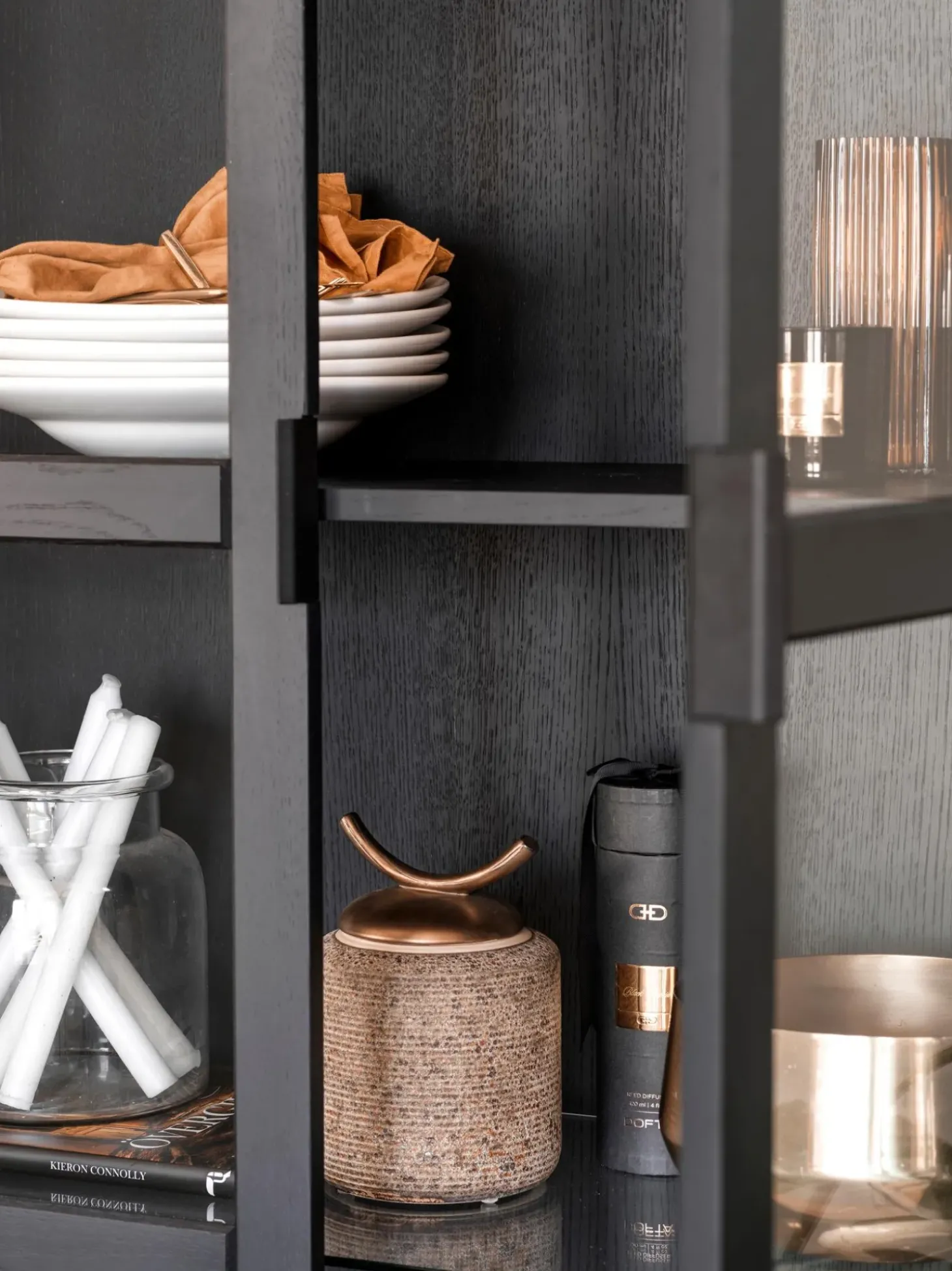 Vetrina Nera Everett